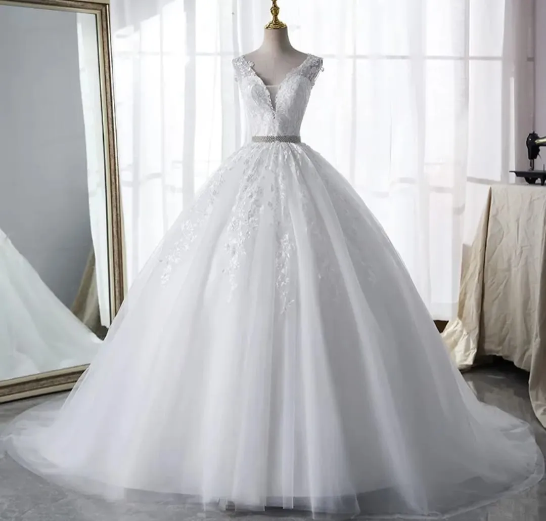 Beautiful Ballgown with lace details