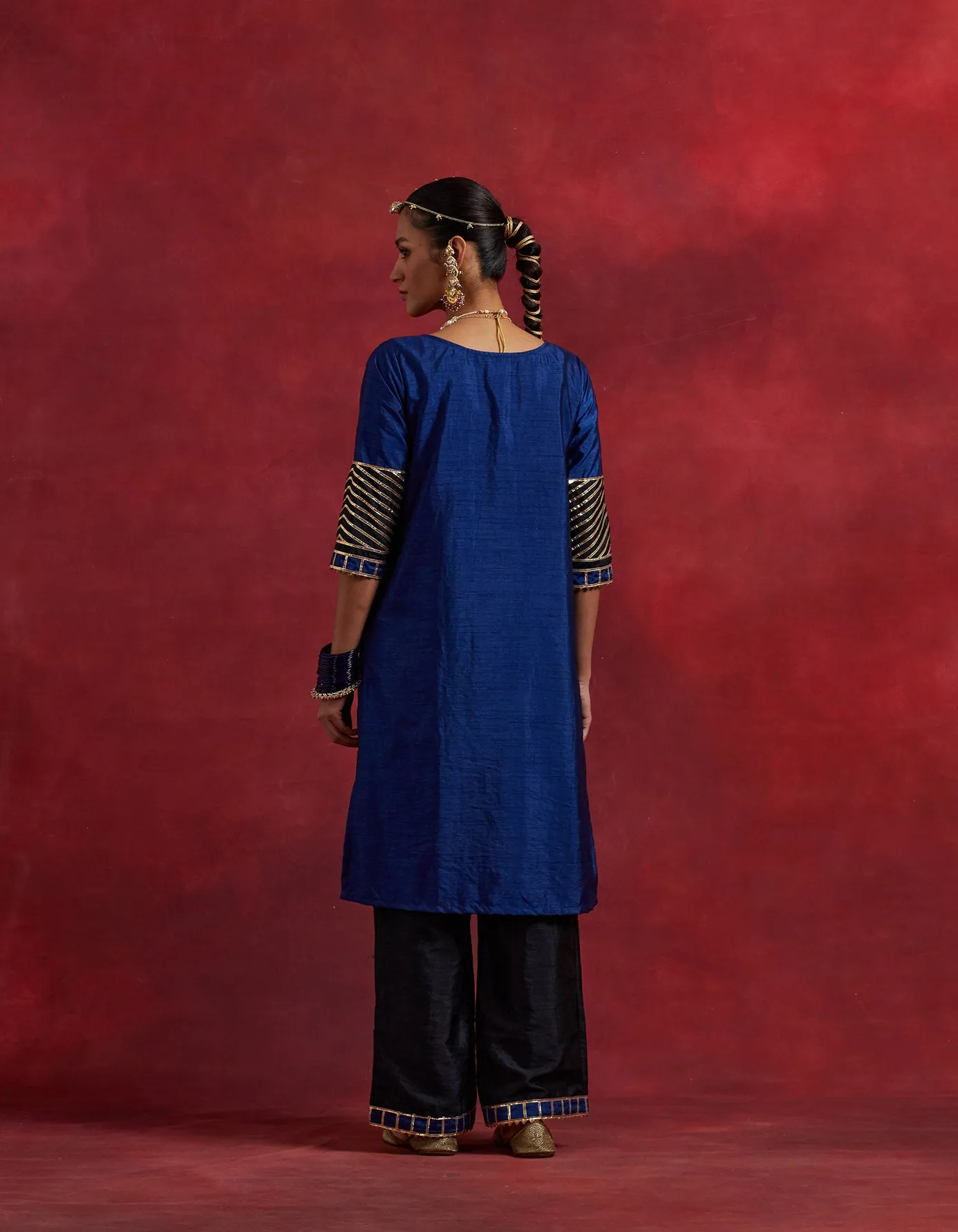 Blue Black Raw Silk Jennifer Kurta Set (Set Of 3)