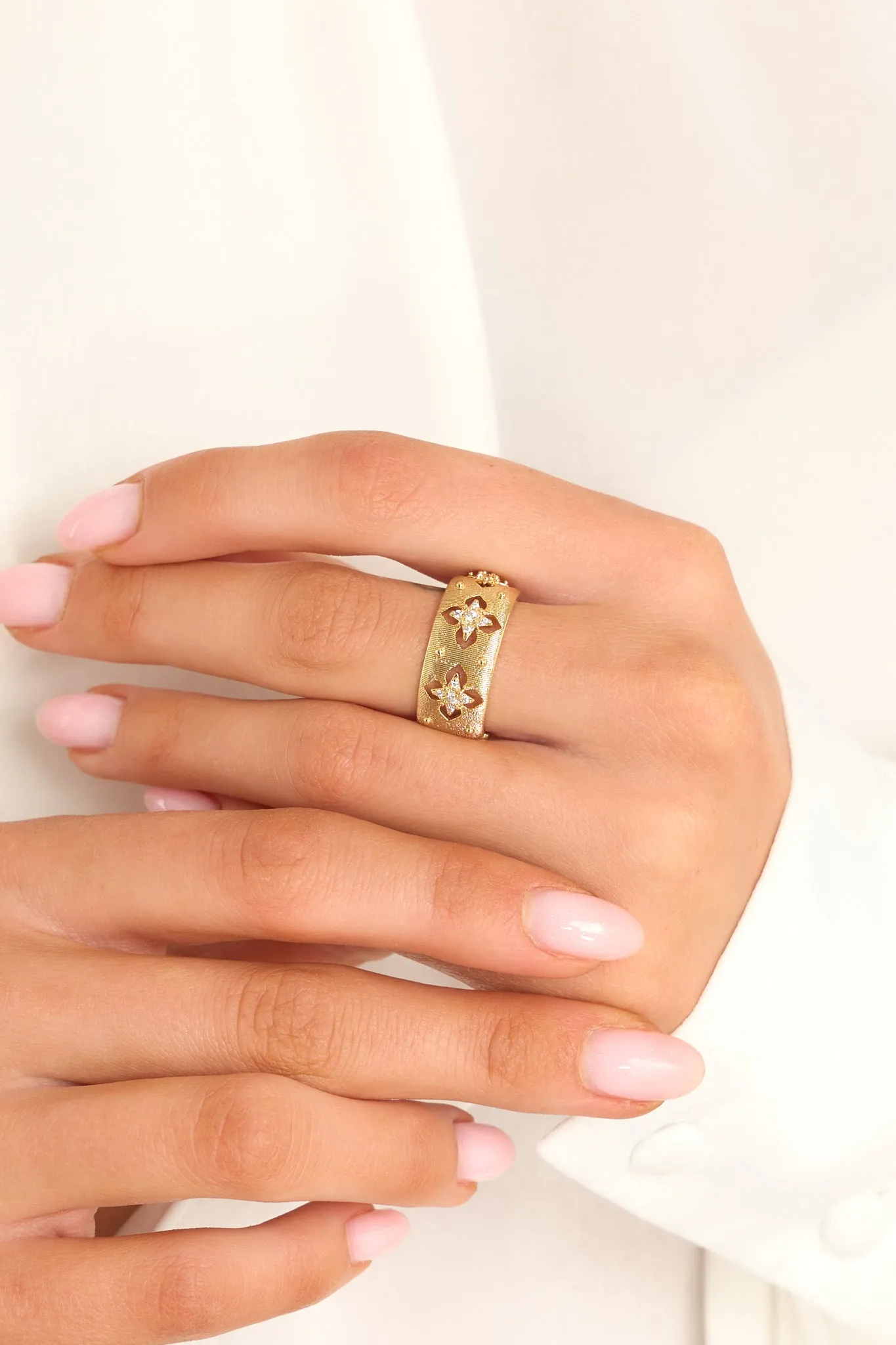 Delicate Details Gold Ring