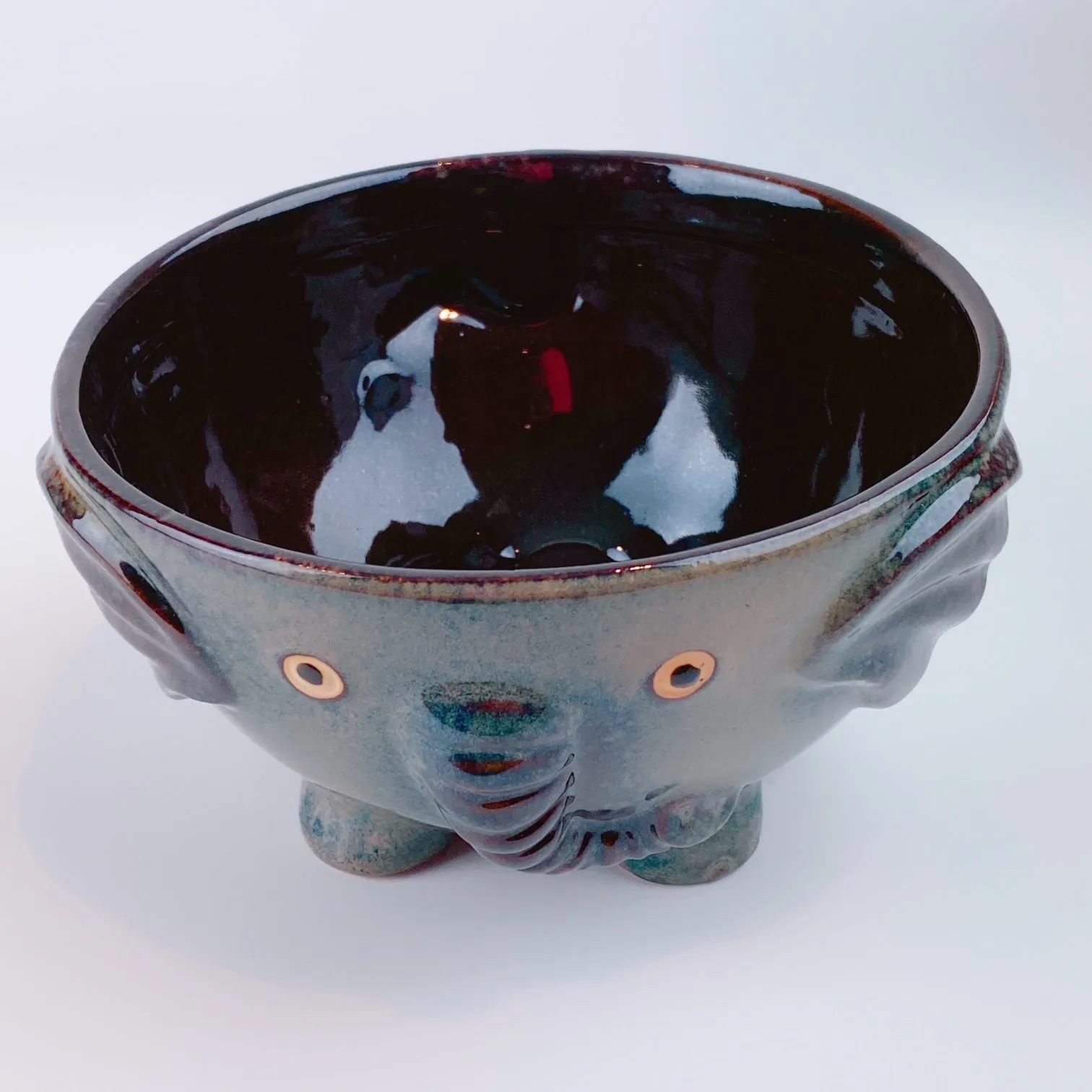 Elephant 6 Inch Bowl with Standing Happy Feet