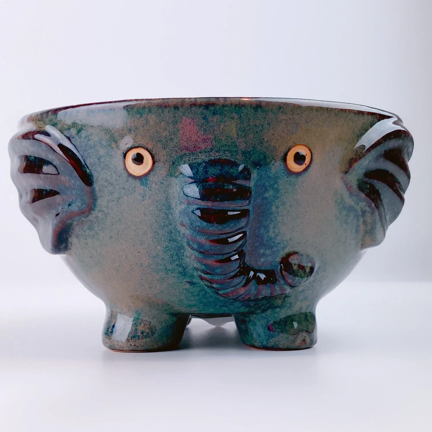 Elephant 6 Inch Bowl with Standing Happy Feet