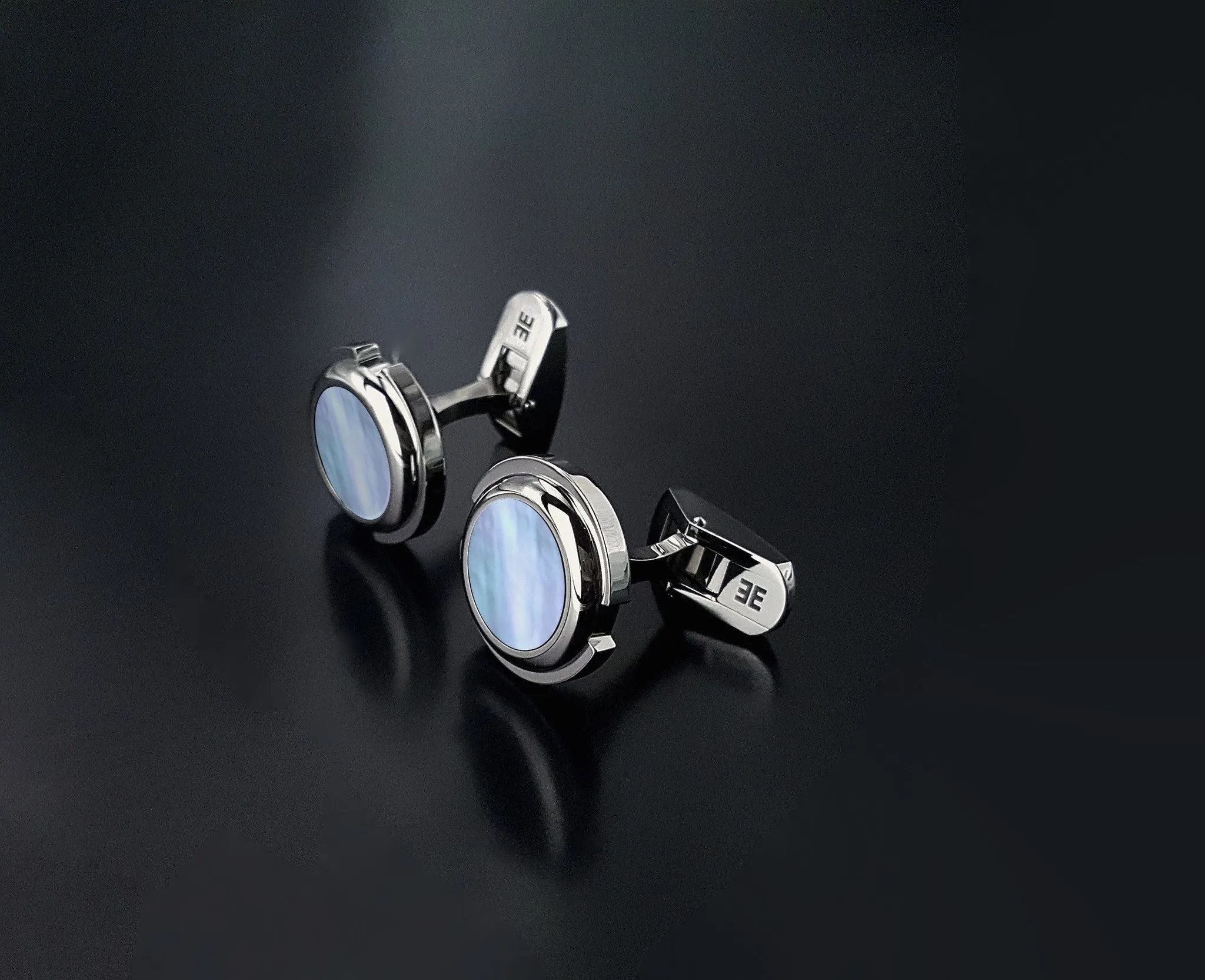 Futura Cufflinks Mother of pearl