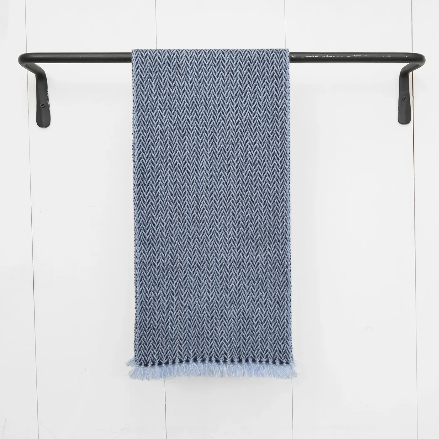 Hera Navy Blue Handwoven Cashmere Scarf