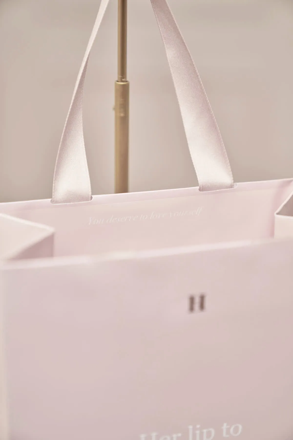 HLT BEAUTY bag【S】