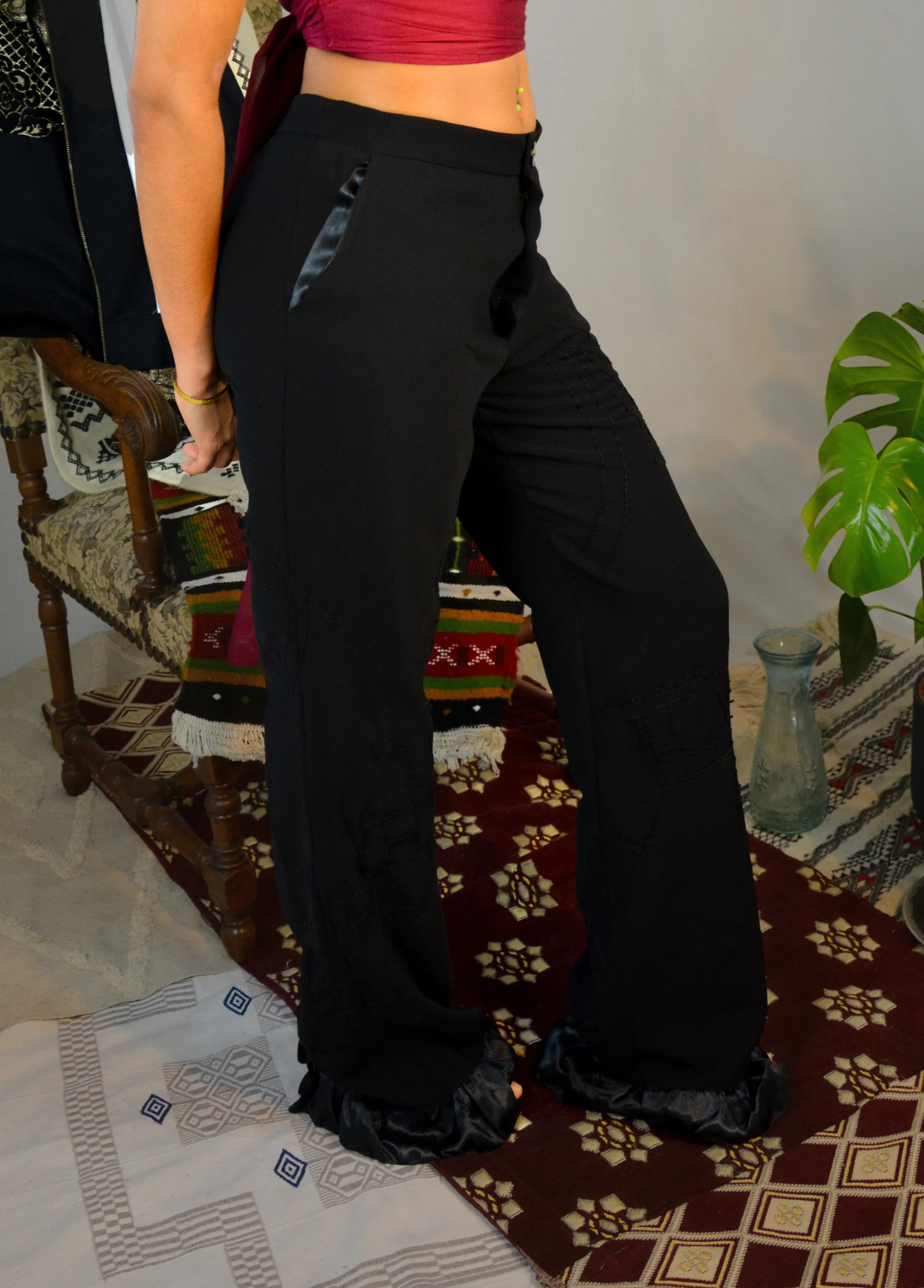 Le Pantalon Noir 03679