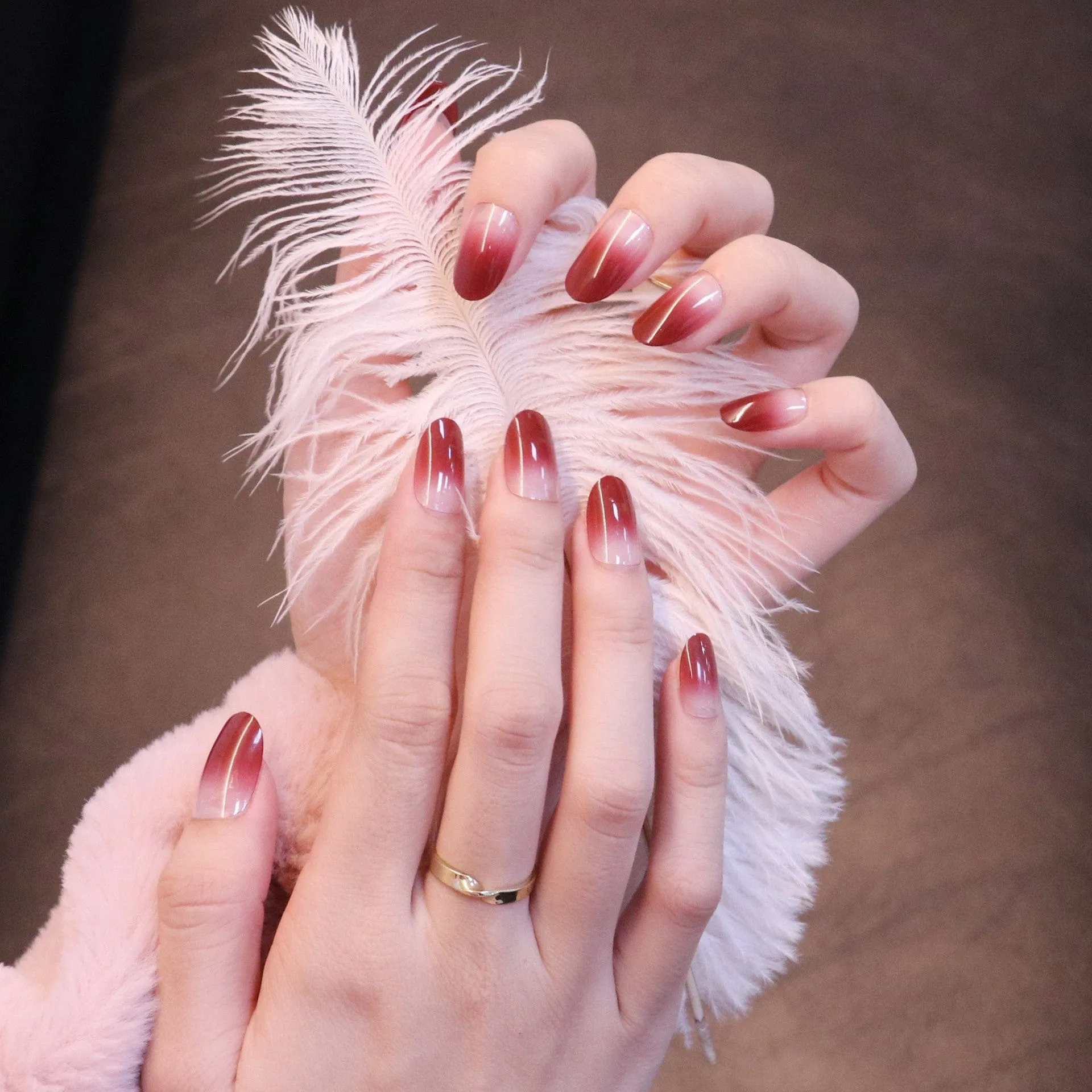 Medium Rounded Cherry Red Ombre Press On Nails