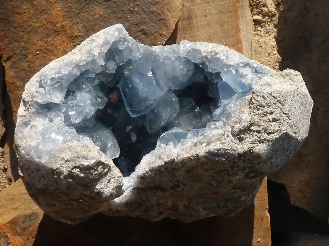 Natural Large Blue Celestite Geode With Gemmy Centred Crystals  x 1 From Sakoany, Madagascar