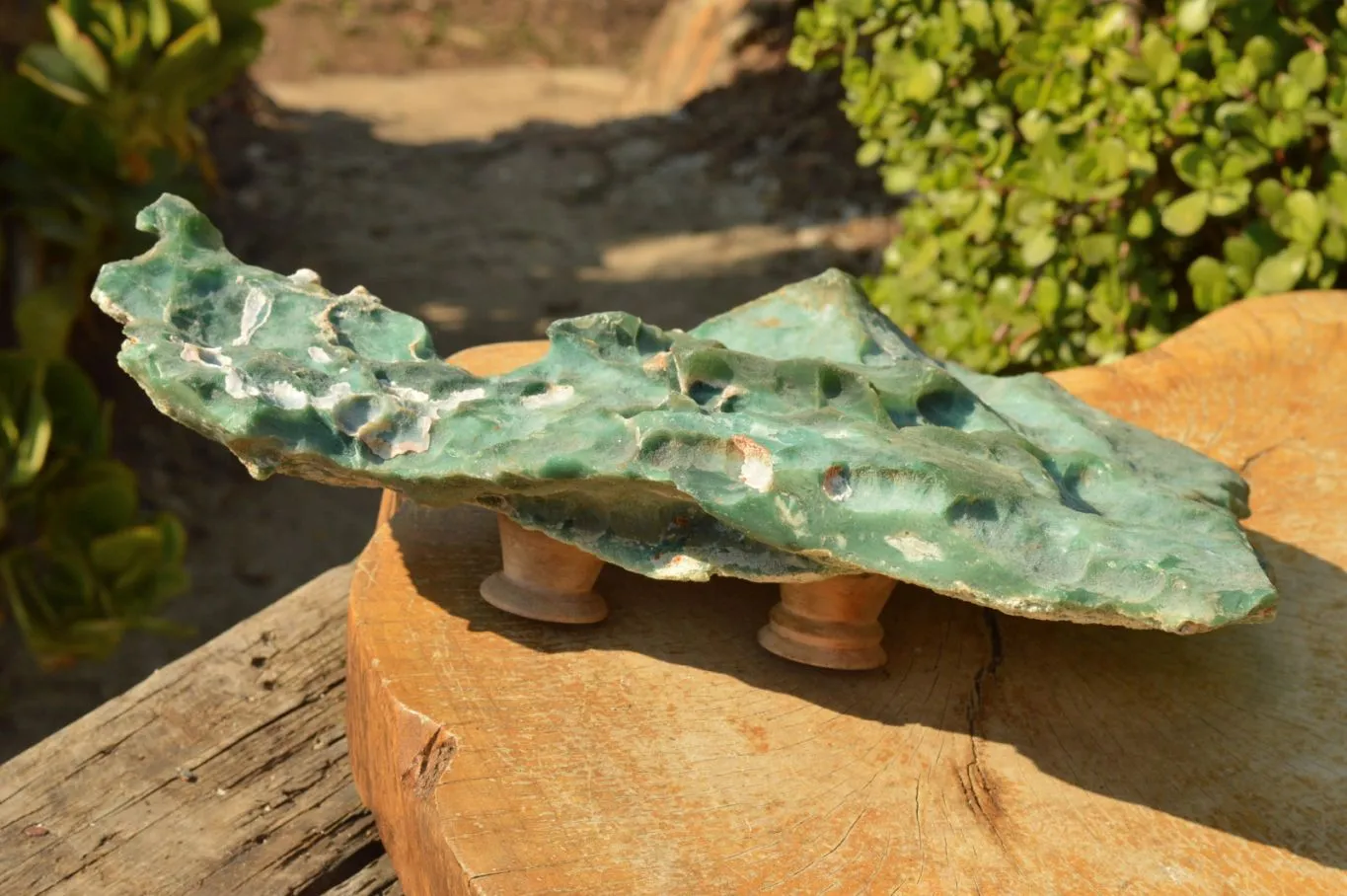 Natural XXL Emerald Mtorolite Plates With Stand x 1  From Mutorashanga, Zimbabwe