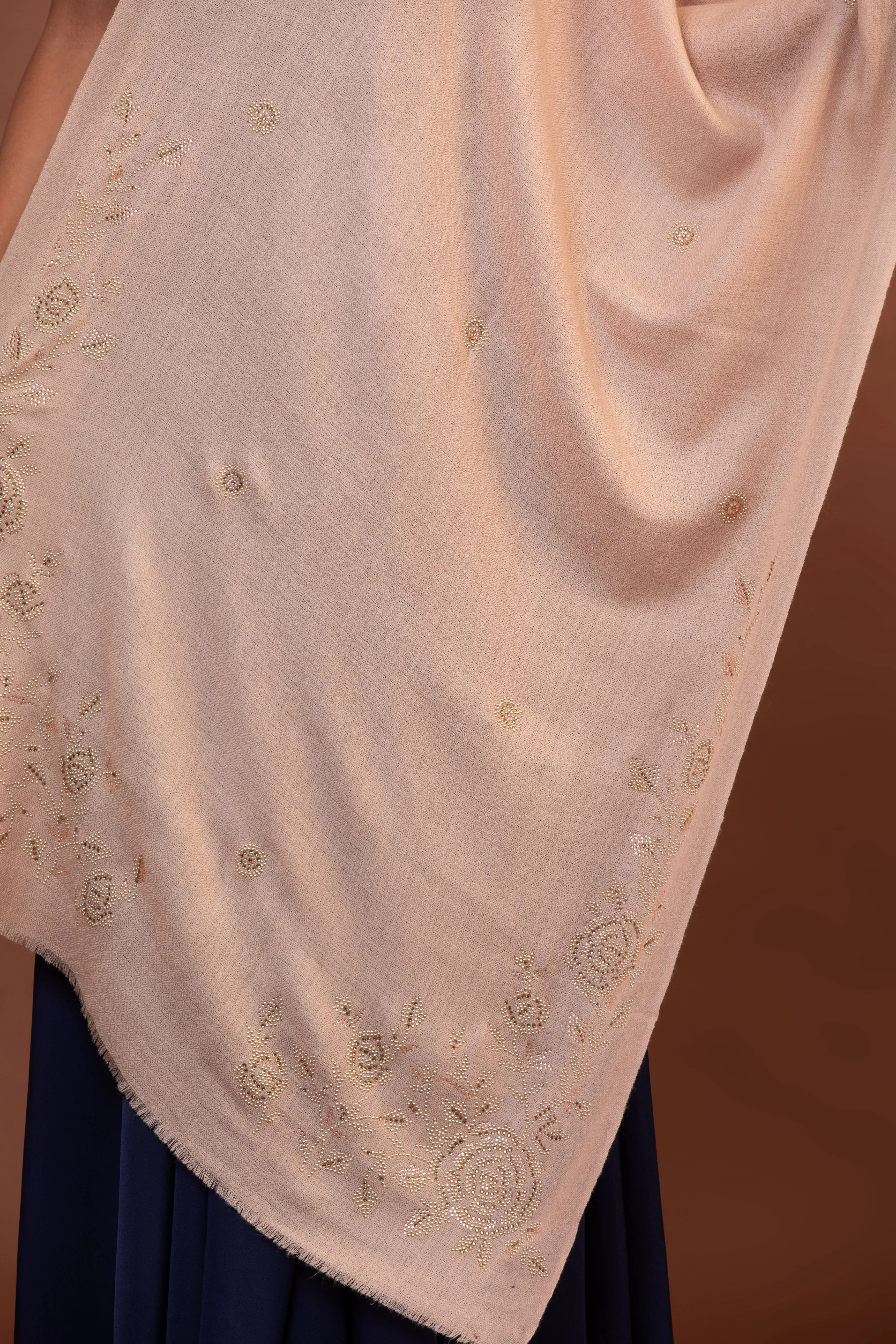 Peach Fine Wool Hand-Woven Shawls for Women with Elegant Border Work