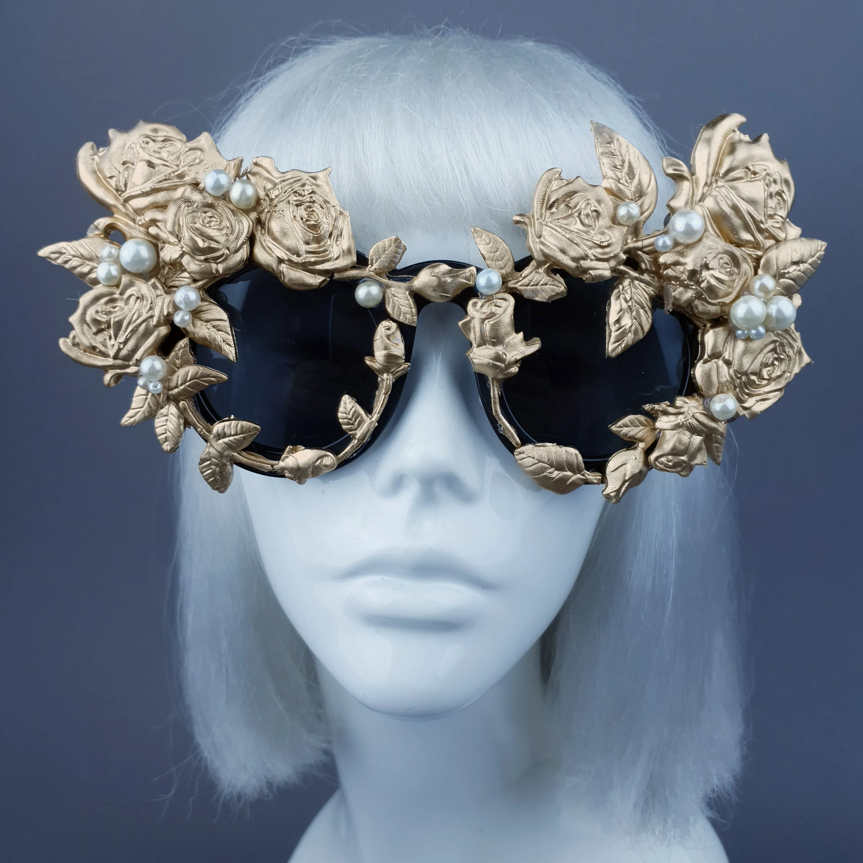 "Amour Sombre" Gold & Pearl Roses Sunglasses