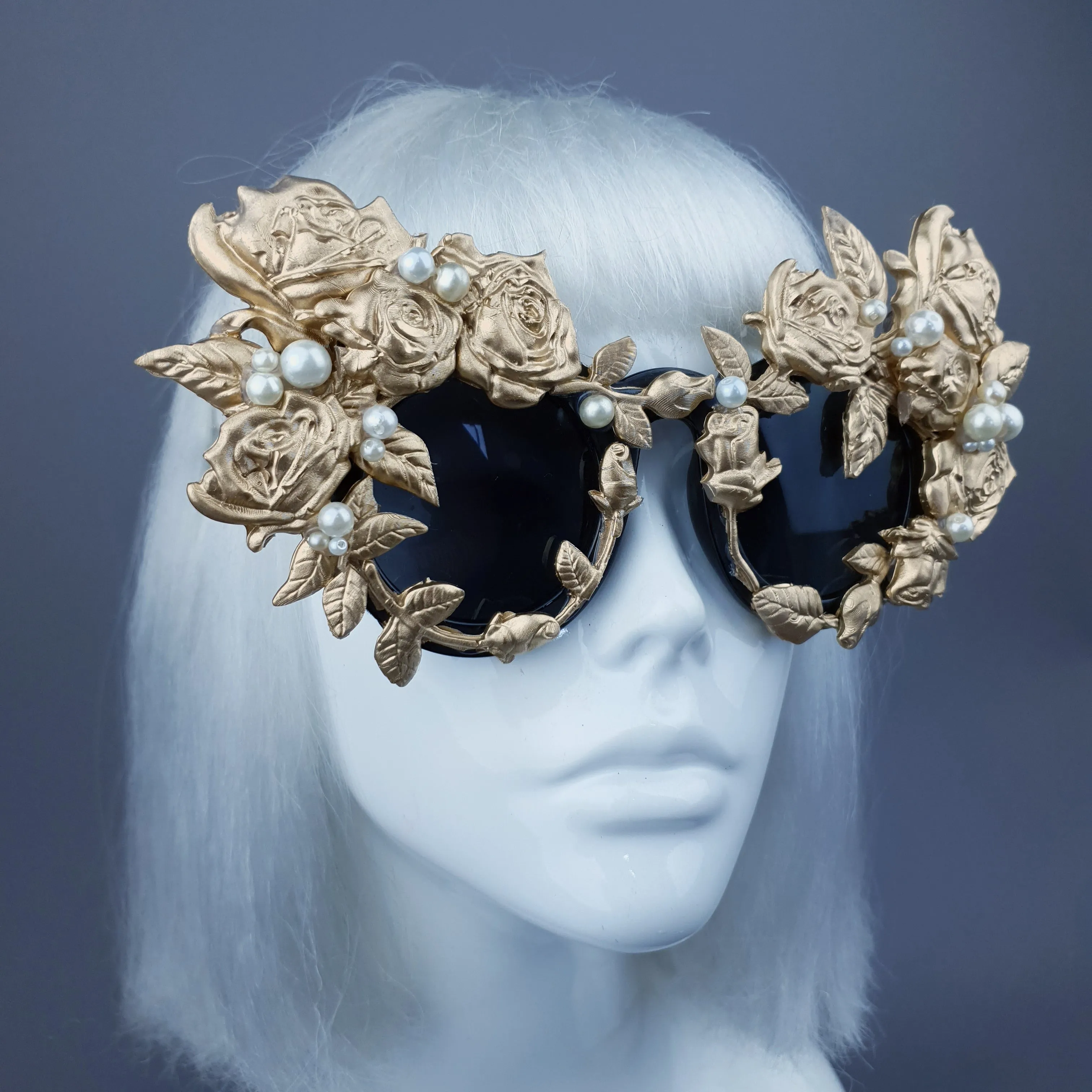 "Amour Sombre" Gold & Pearl Roses Sunglasses