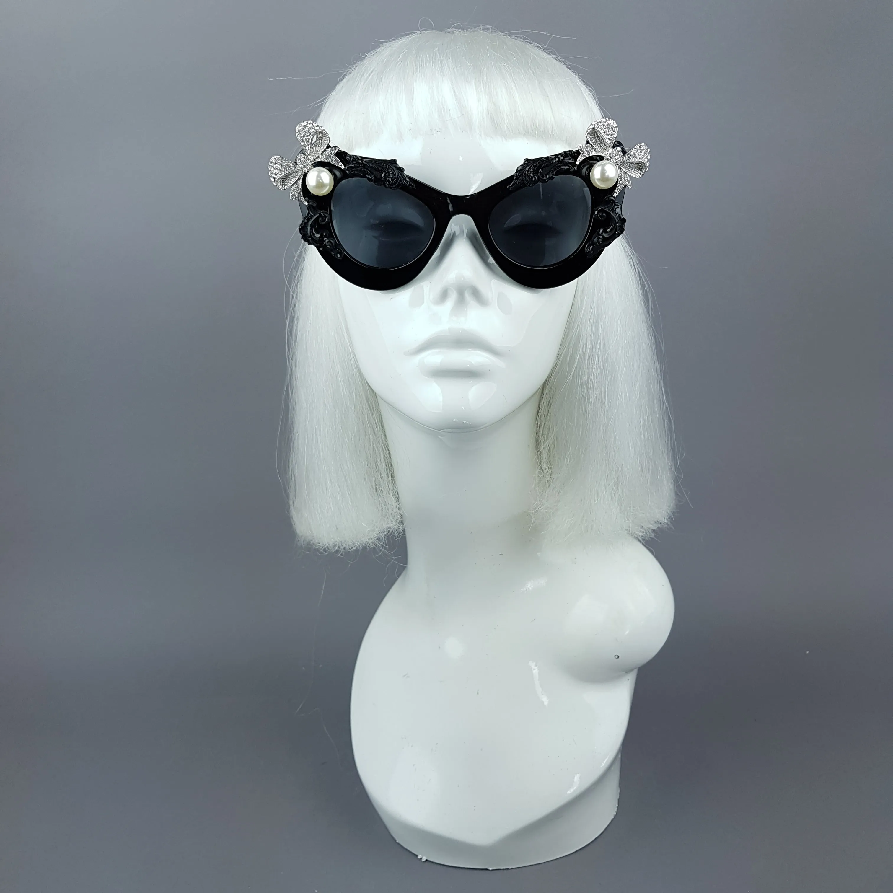 "Kiara" Black Pearl Box Jewel Filigree Cats Eye Sunglasses