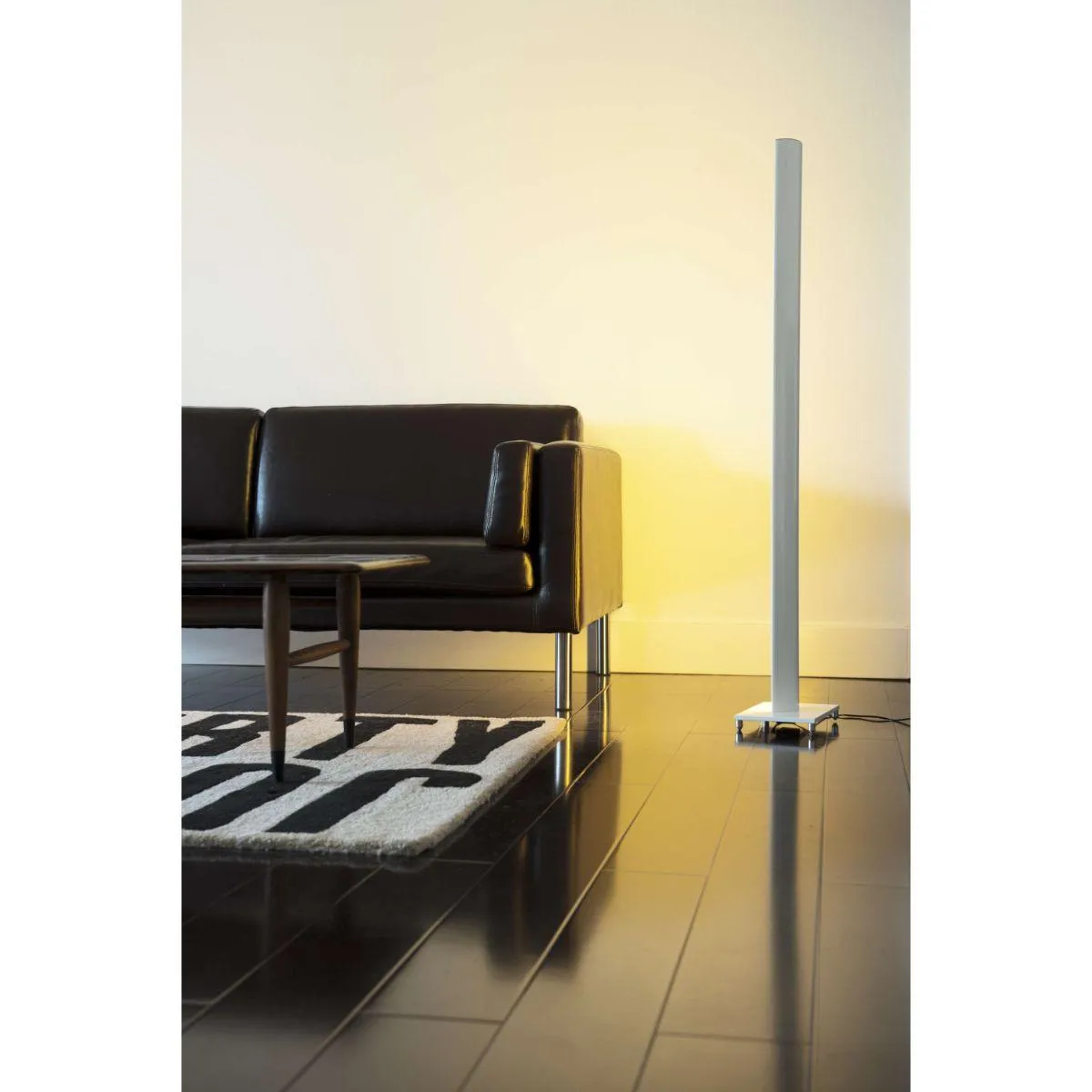 Tono White Modern LED Floor Lamp