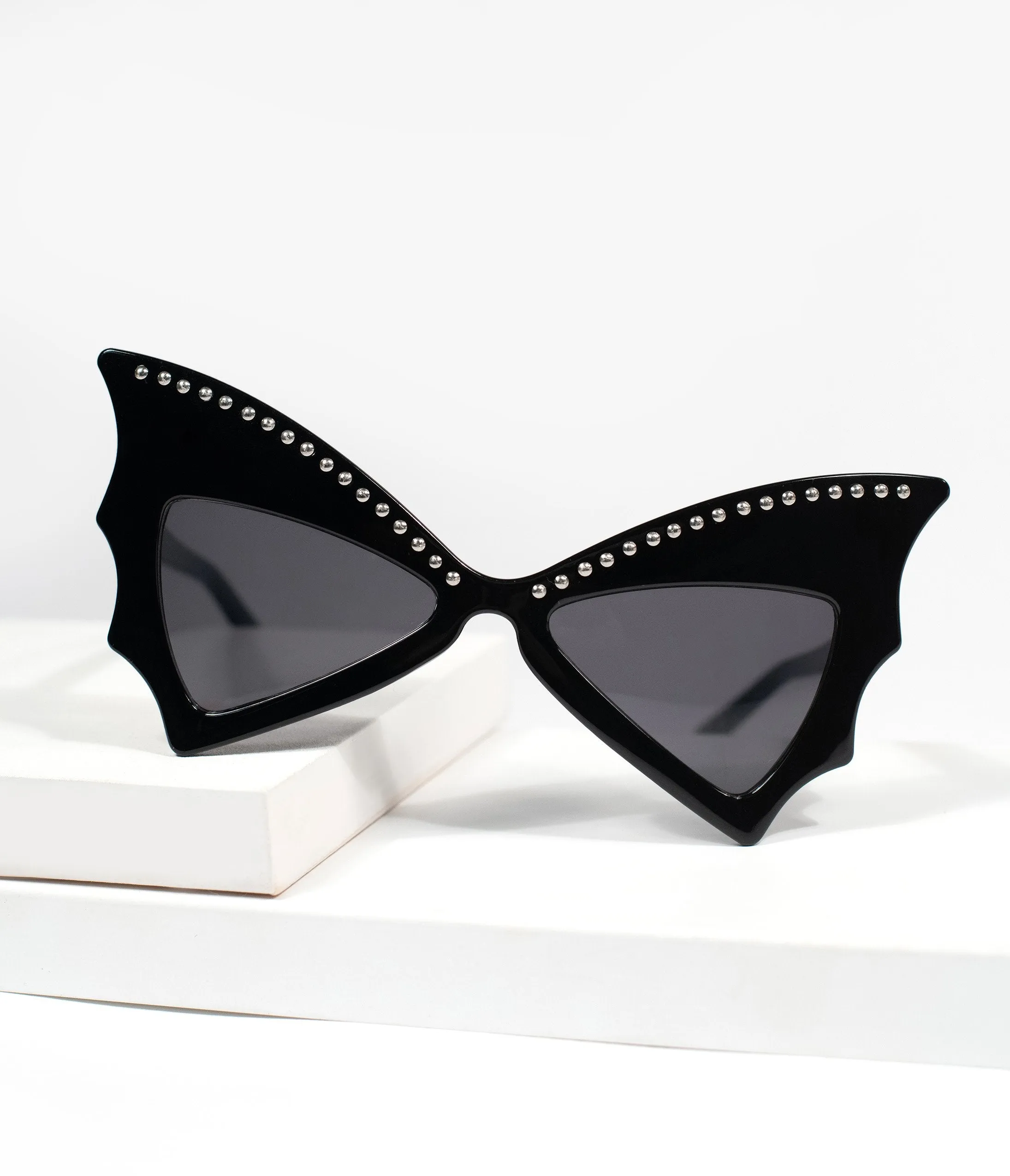 Unique Vintage Black Bat Wing Sunglasses