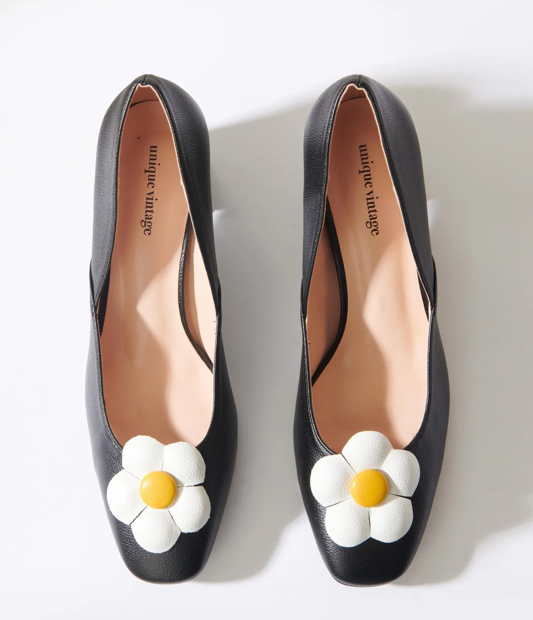 Unique Vintage Black Daisy Pumps